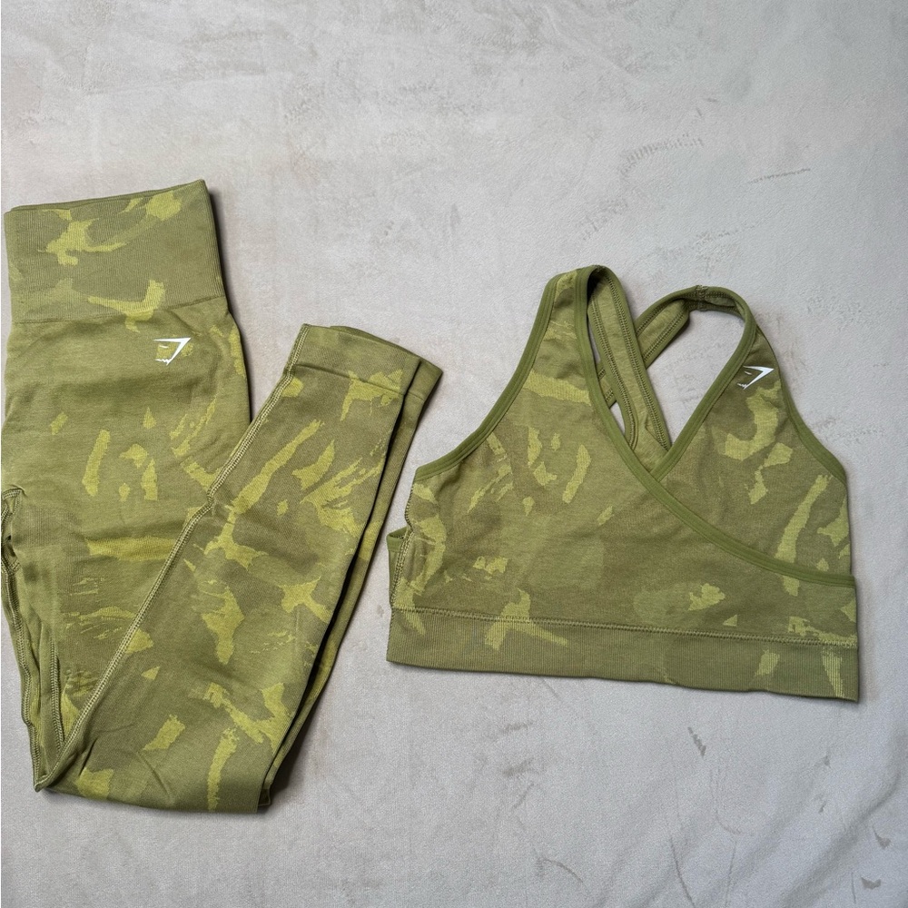 Gymshark green camo set